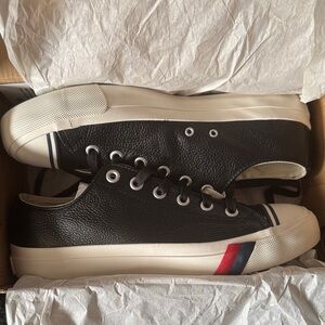 New Pro-Keds Royal Lo Leather Black Sneaker. Sz.9M. Original box/extra laces